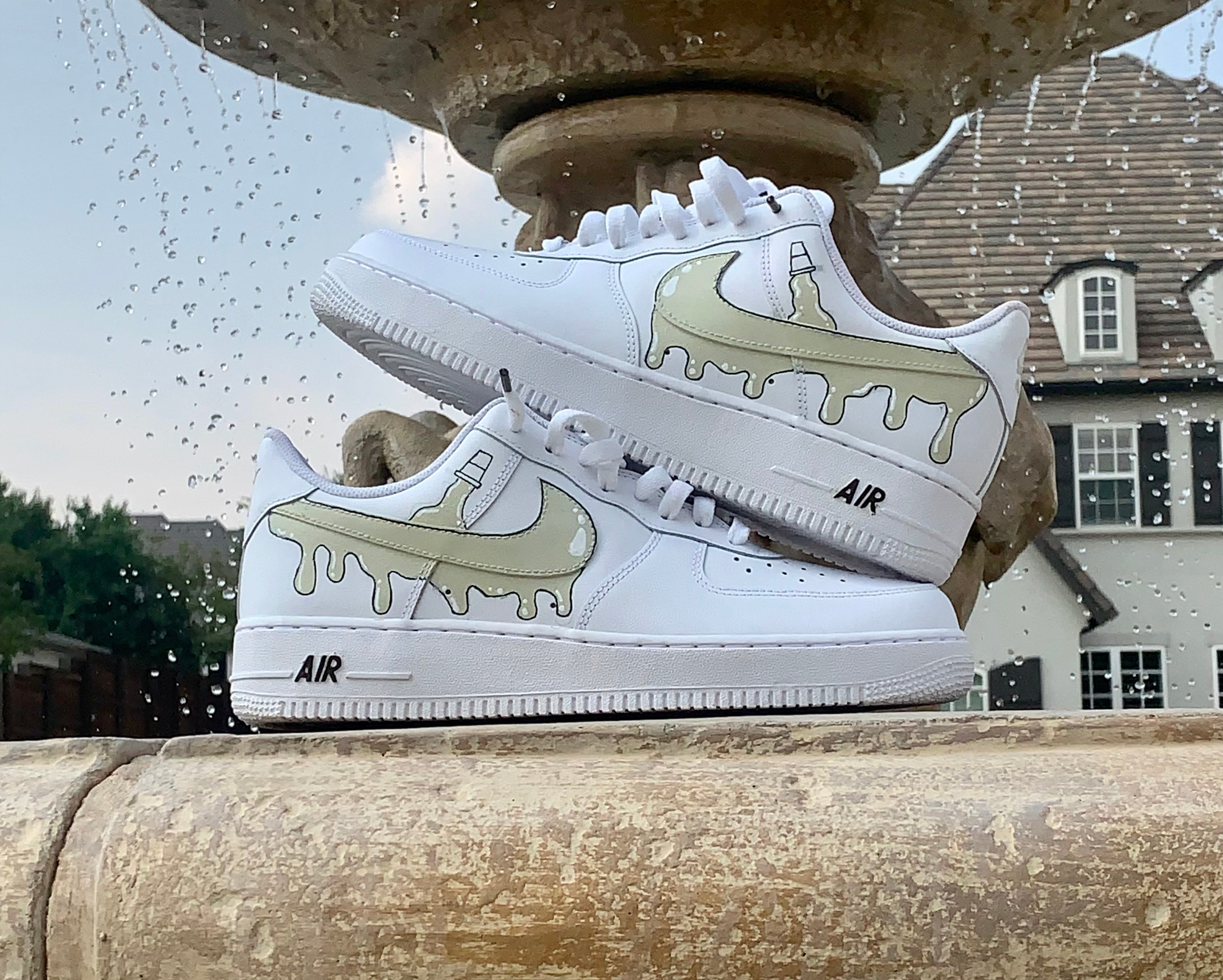 Dripping swoosh